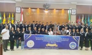 Terima Mahasiswa Pascasarjana Unpatti, George Watubun: Teori dan Praktek Kerap Bergesekan